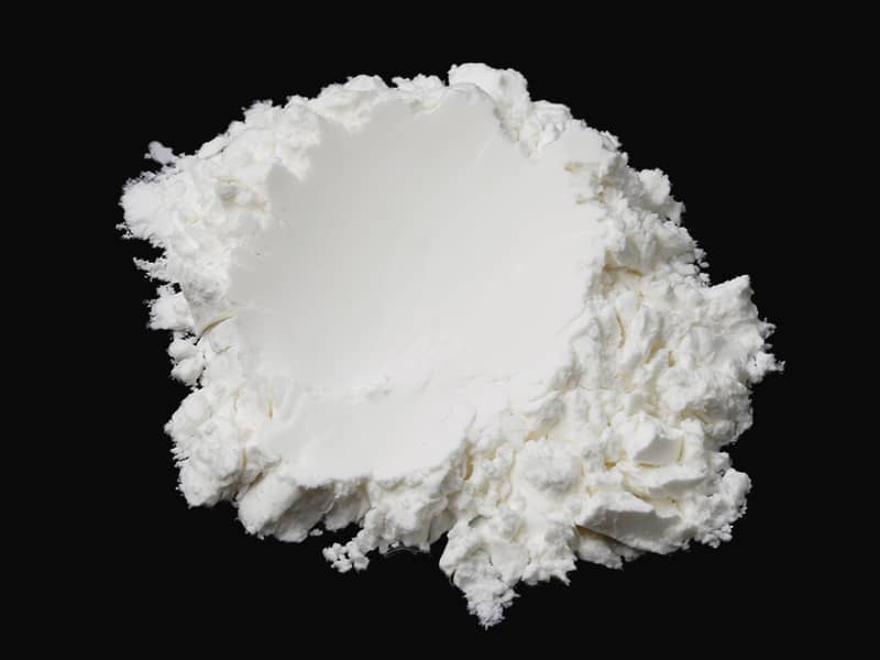 Produits de comblement cosmétique et pigments traités