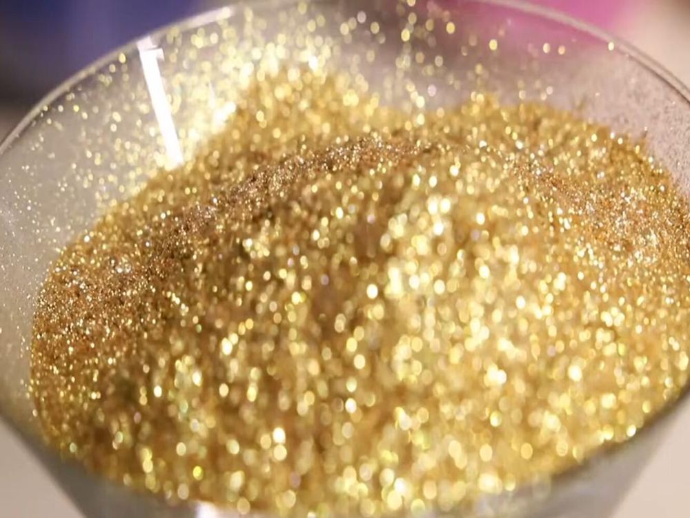 Qu'est-ce qu'un pigment nacré et comment fonctionne-t-il ?