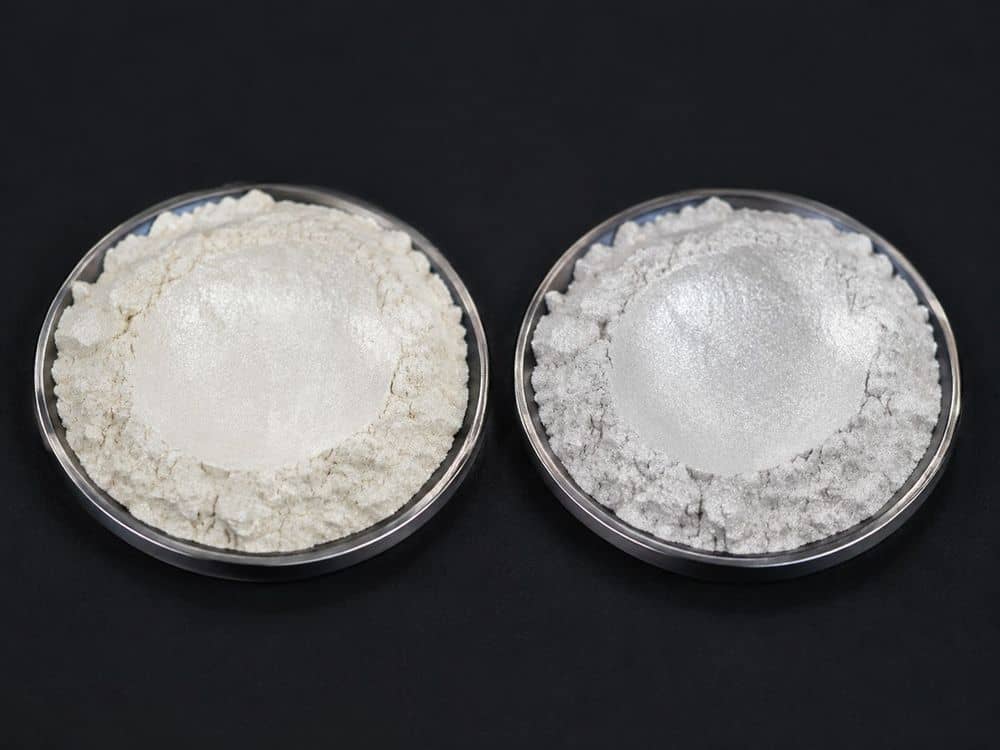 natural_vs_synthetic_mica_powder