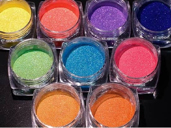 Cosmetic-grade pearlescent pigments