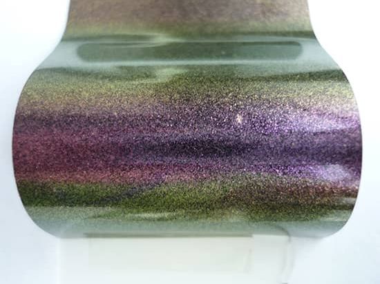 Violet/Green Optically Variable Pigments